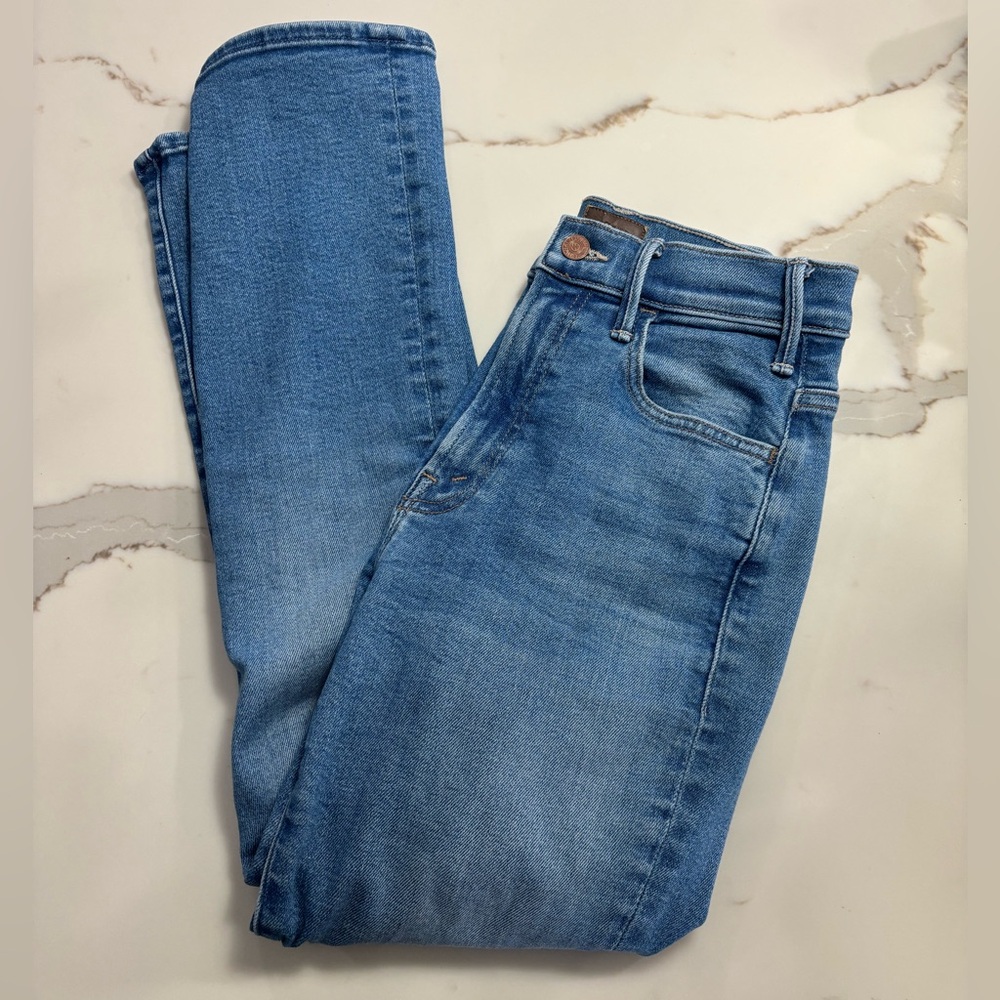 Mother Women's The Hustler Ankle Jeans In Read Between The Lines Wash